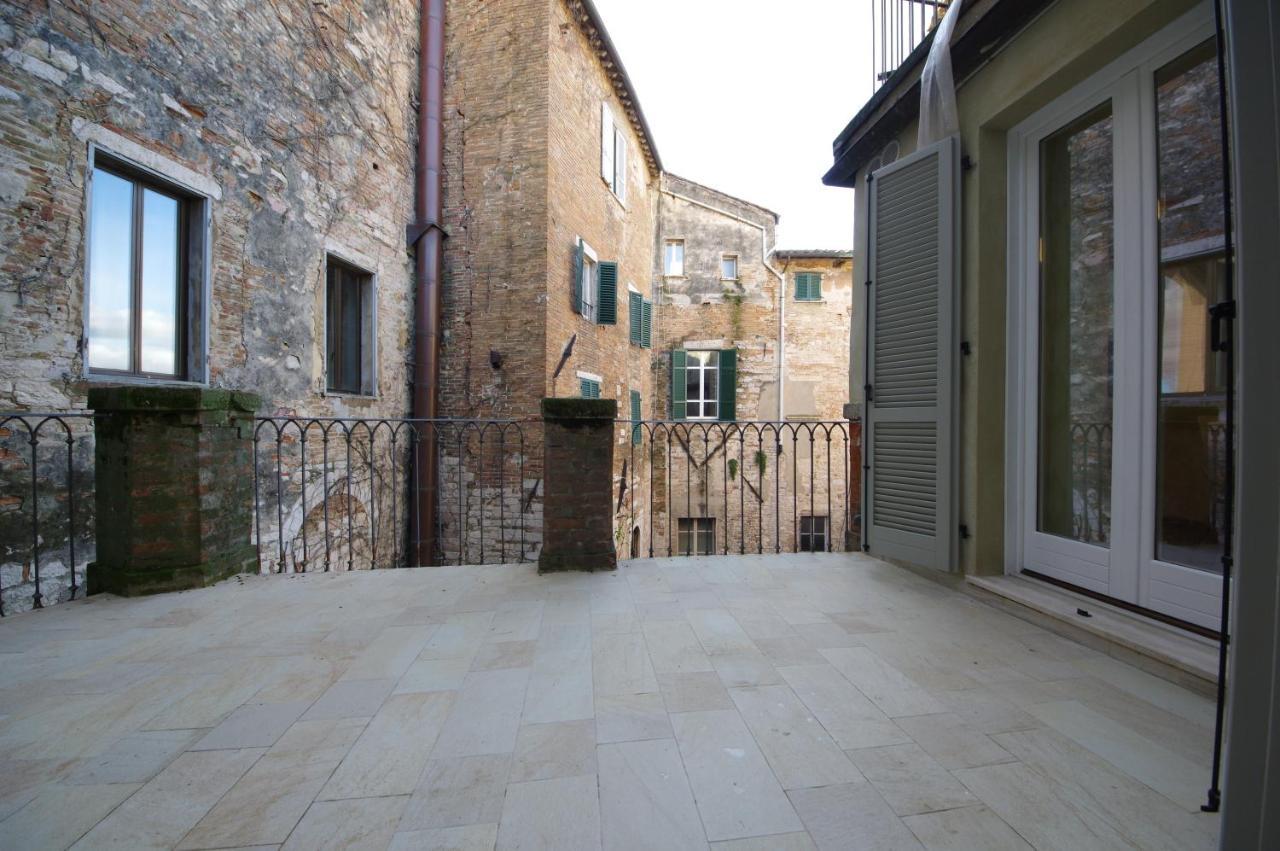 Vannucci House เปรูจา ภายนอก รูปภาพ